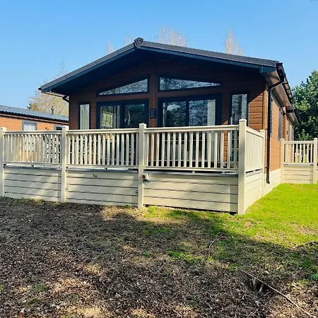Holiday home Brackencroft With Hot Tub *