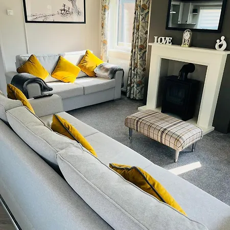 Holiday home Brackencroft With Hot Tub *