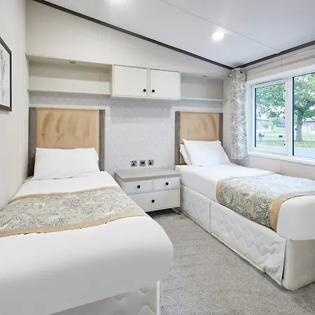 Brackencroft With Hot Tub *