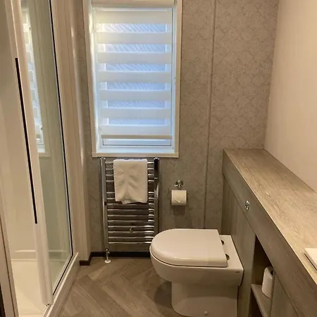 Brackencroft With Hot Tub *
