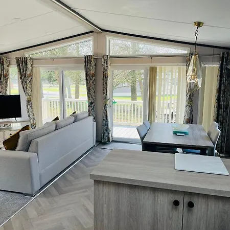 Brackencroft With Hot Tub