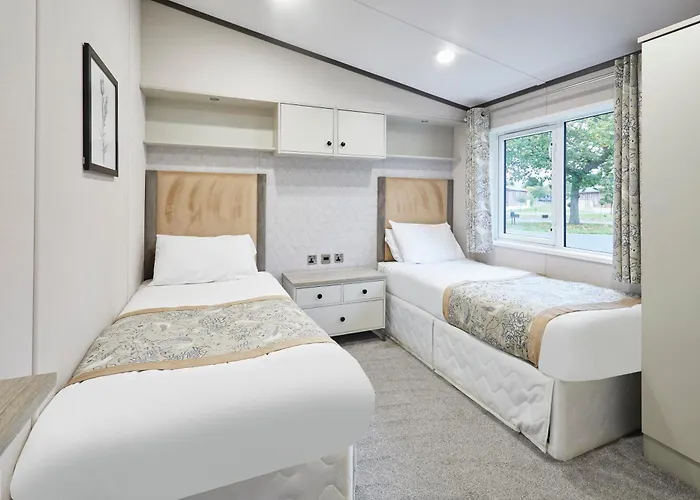 Brackencroft With Hot Tub *