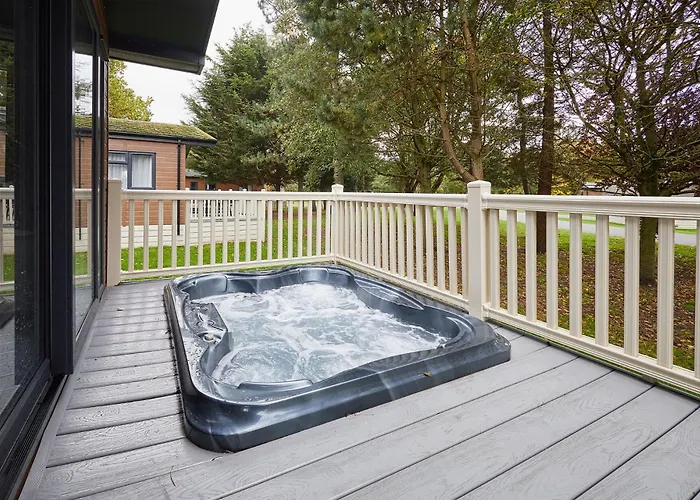 Brackencroft With Hot Tub * York